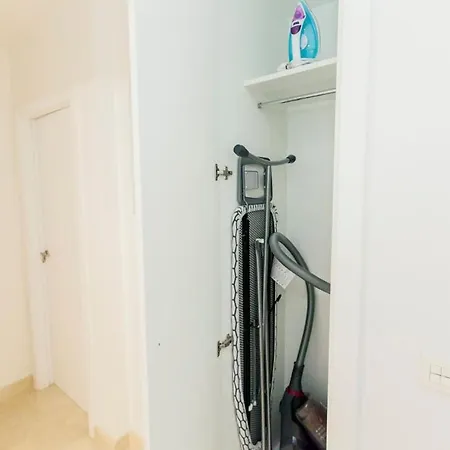 Luxury Private Garden Apartment In Magnolia Golf アデーヘ